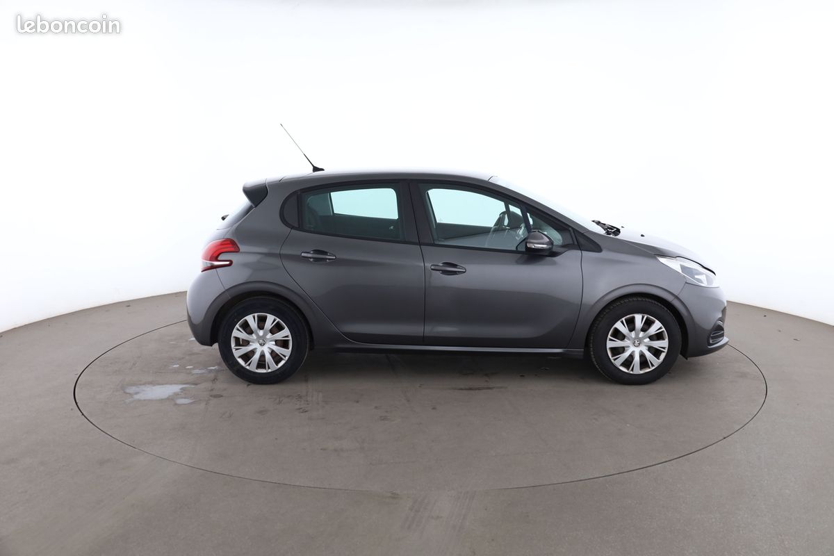 Peugeot 208 1.2 PureTech Active ETG5 5P 82 ch (image 13)