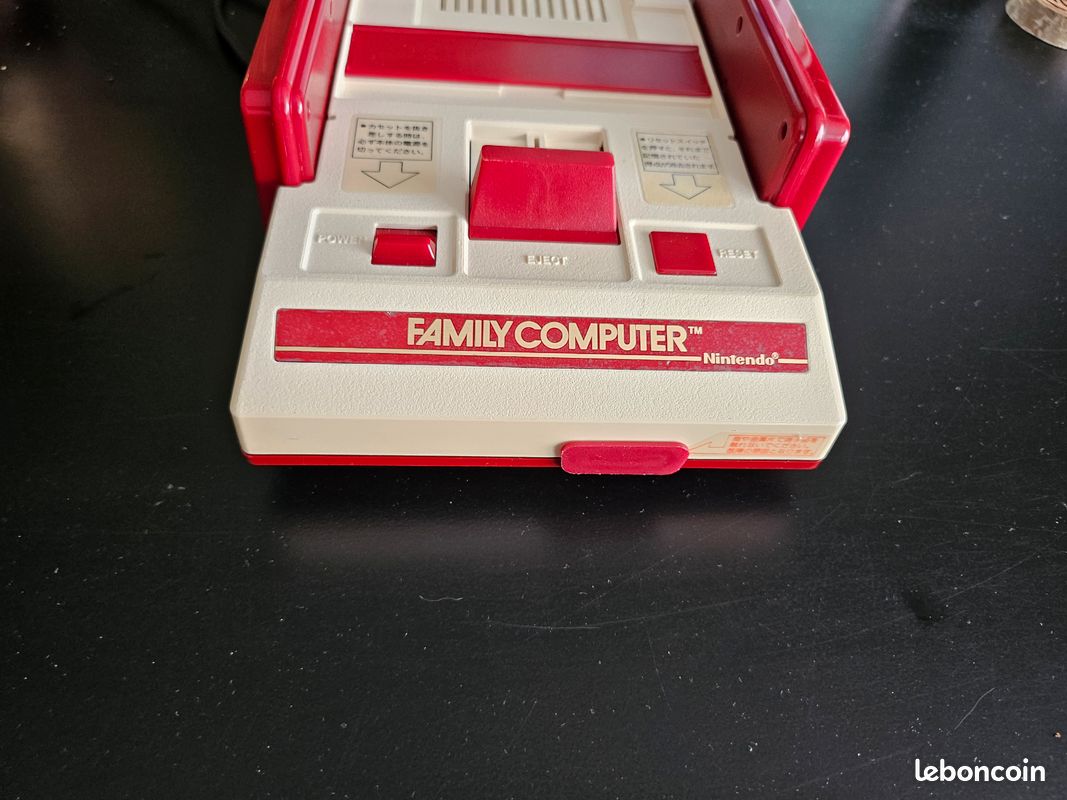 Nintendo Famicom AV Mod (image 2)