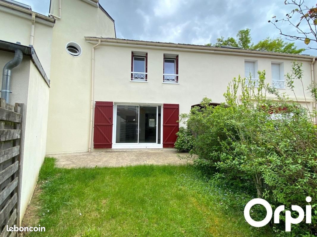 Maison 4 pièces 81 m² · à Montigny-le-Bretonneux · 81 m² · 1 990 €/mois