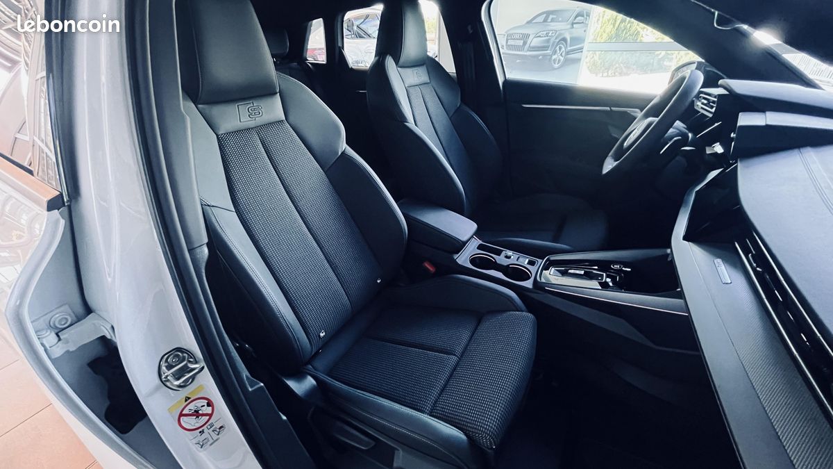 AUDI A3 Sportback TFSI Mild Hybrid 116 S tronic 7 S line (image 19)