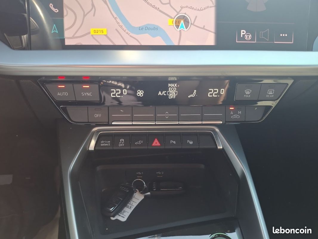 Audi A3 SPORTBACK 40 TFSI E 204CH DESIGN S TRONIC 6 (image 16)