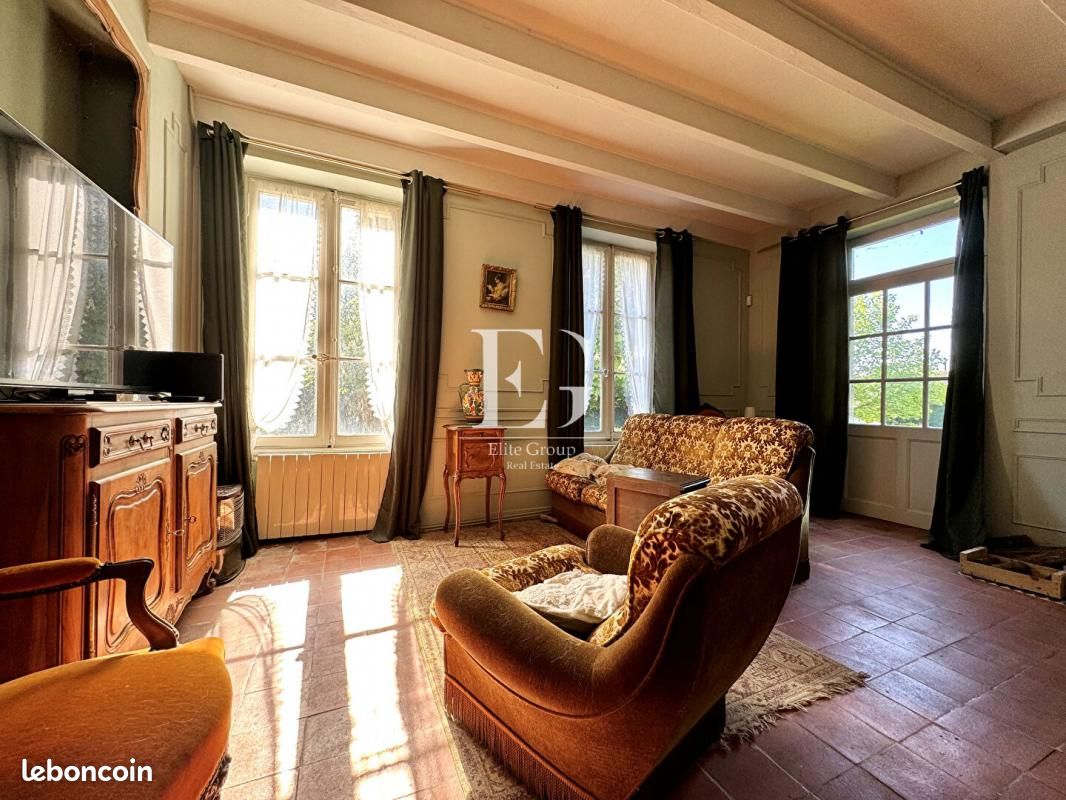 Maison 7 pièces 260 m² - Vars 16330 (image principale 6)