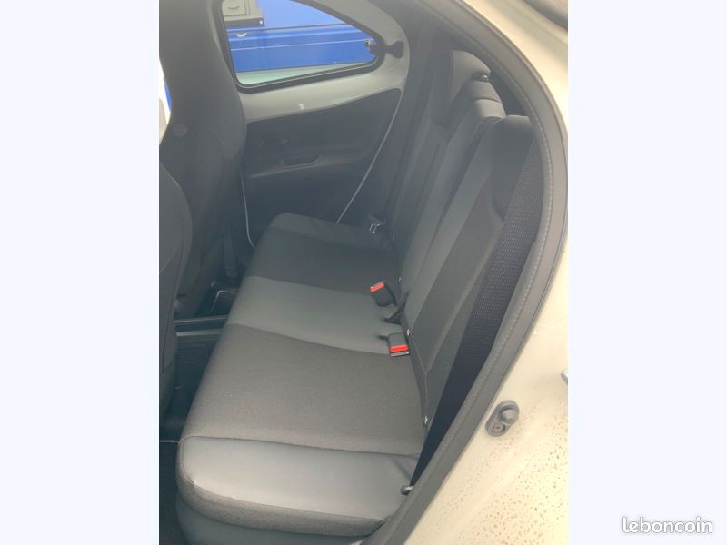 Toyota aygo x Hybride 116h GR Sport CROSSOVER SP (image 15)