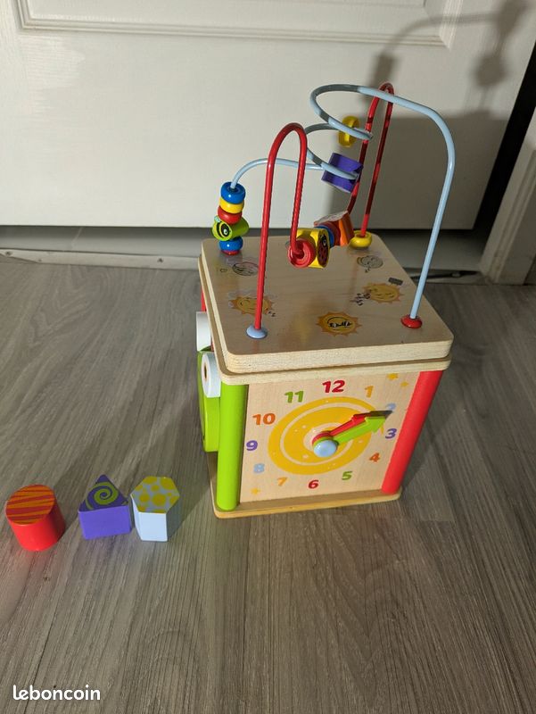 Cube d'activités play tive junior (image 1)