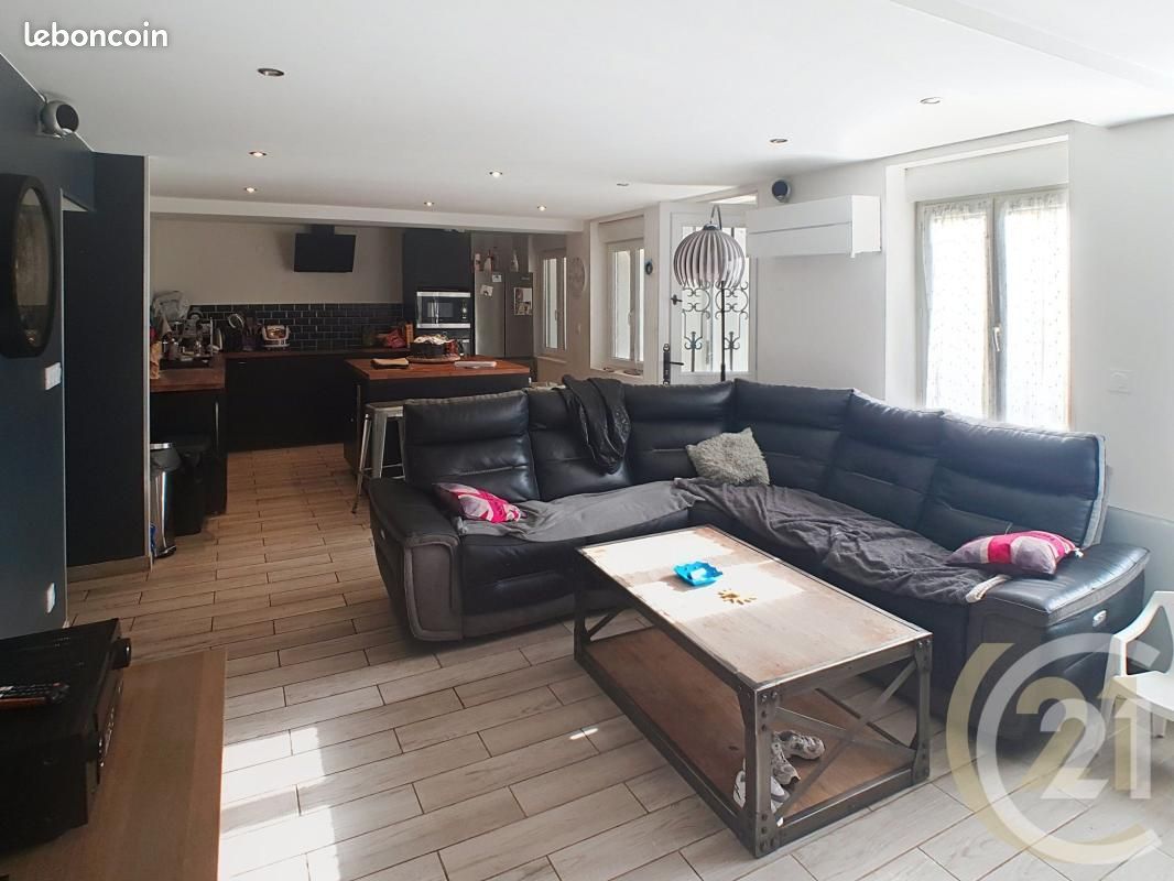 Maison 6 pièces 135 m² · à Nointot · 135 m² · 242 000 €