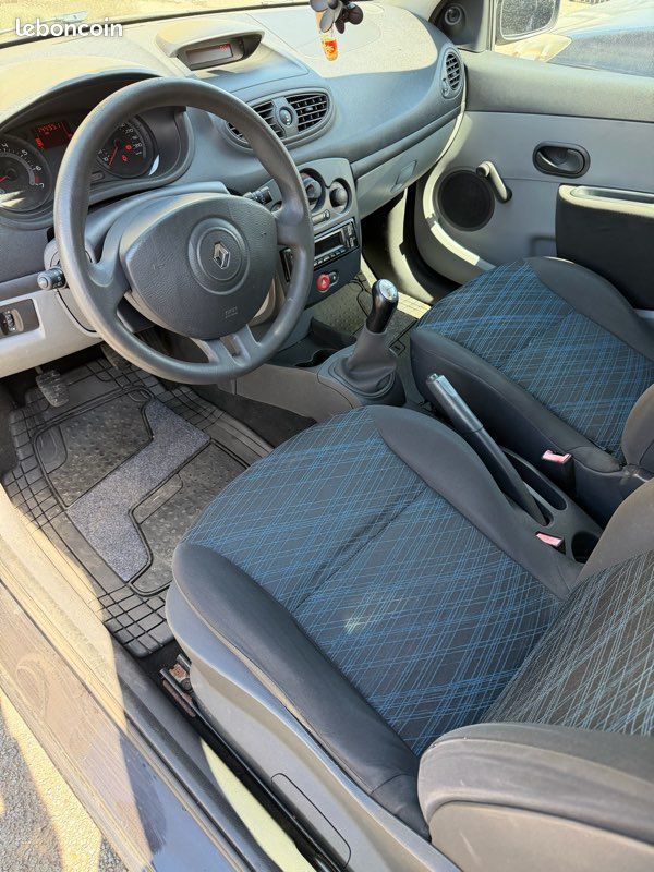 Clio3 (image 2)