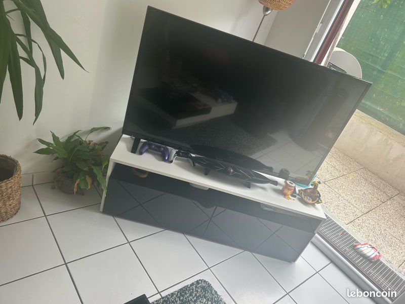Meuble télé (image 1)