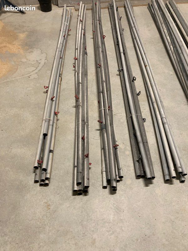 Tube PVC issus d’un système d’aspersion de serre (image 3)