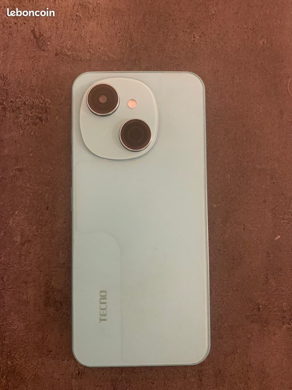 Vend téléphone techno (image 3)