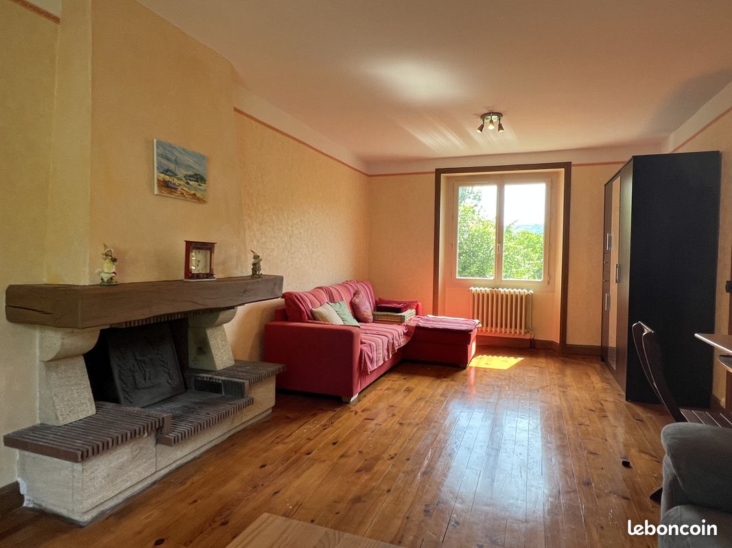 Maison 4 pièces 103 m² · à Jou-sous-Monjou · 103 m² · 108 000 €