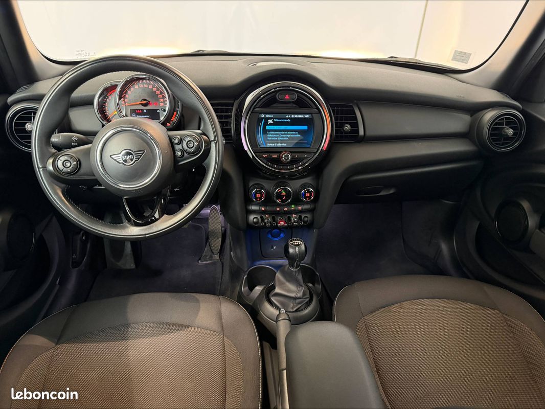 MINI Hatch 5 Portes One 102 ch (image 10)