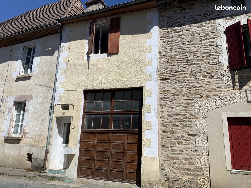 Maison 3 pièces 64 m² · à Mialet · 64 m² · 77 000 €