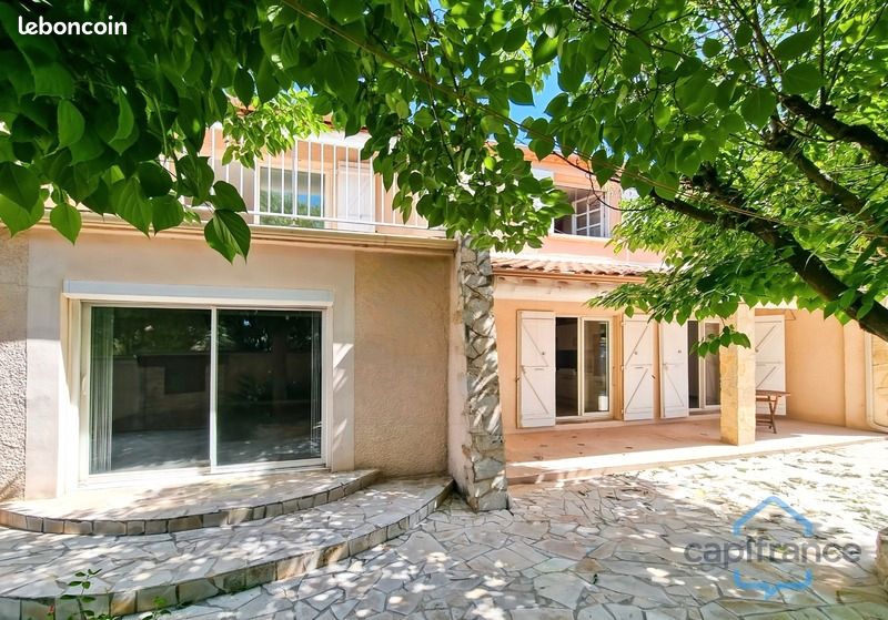 Maison 7 pièces 212 m² · à Restinclières · 212 m² · 535 500 €