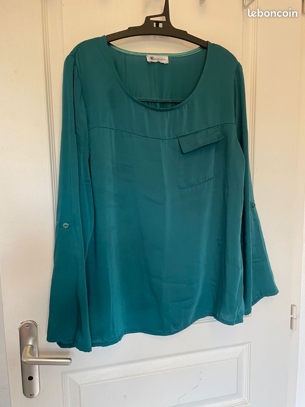 Blouse (image 1)