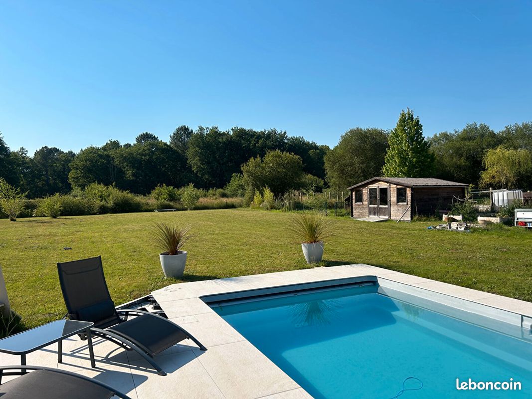 Maison 4 pièces 108 m² · à Salles · 108 m² · 442 000 €