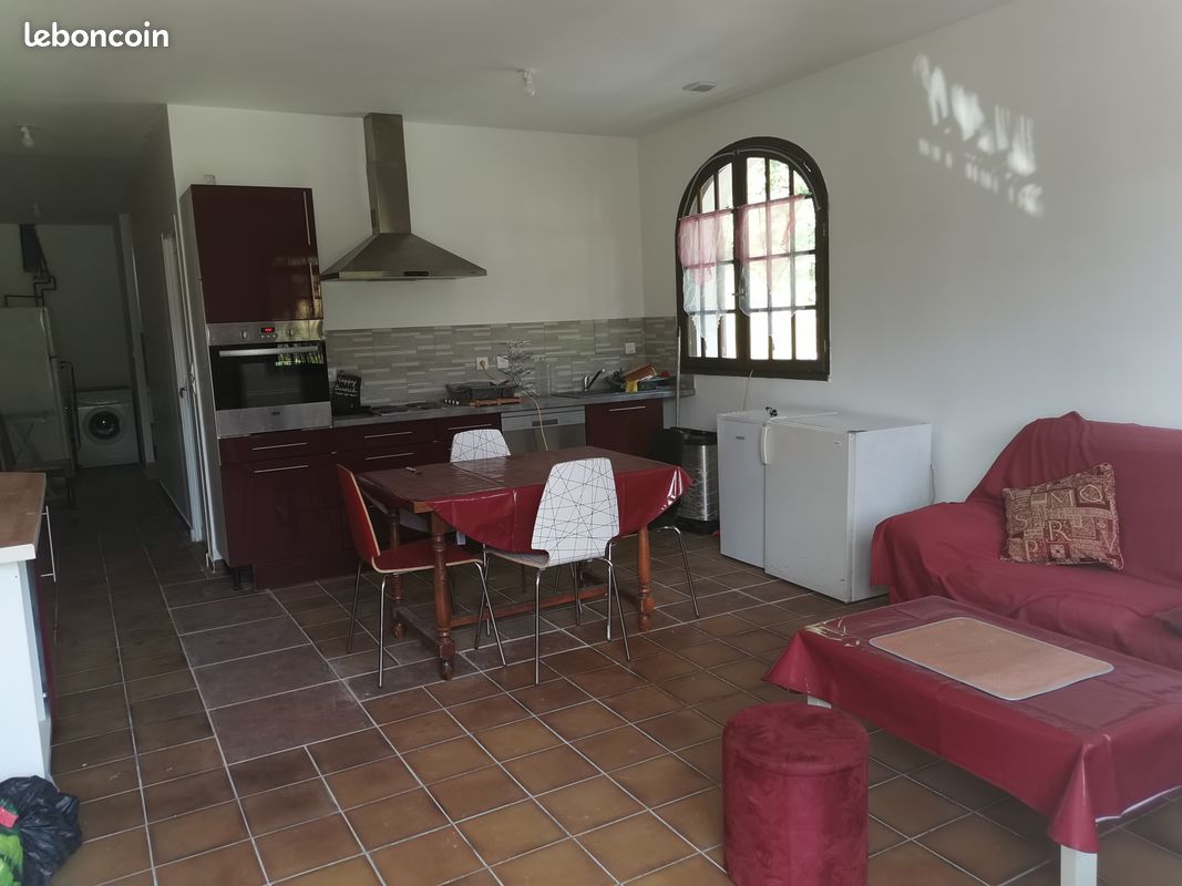 Appartement 5 pièces 100 m² · à Bassens · 100 m² · 1 450 €/mois