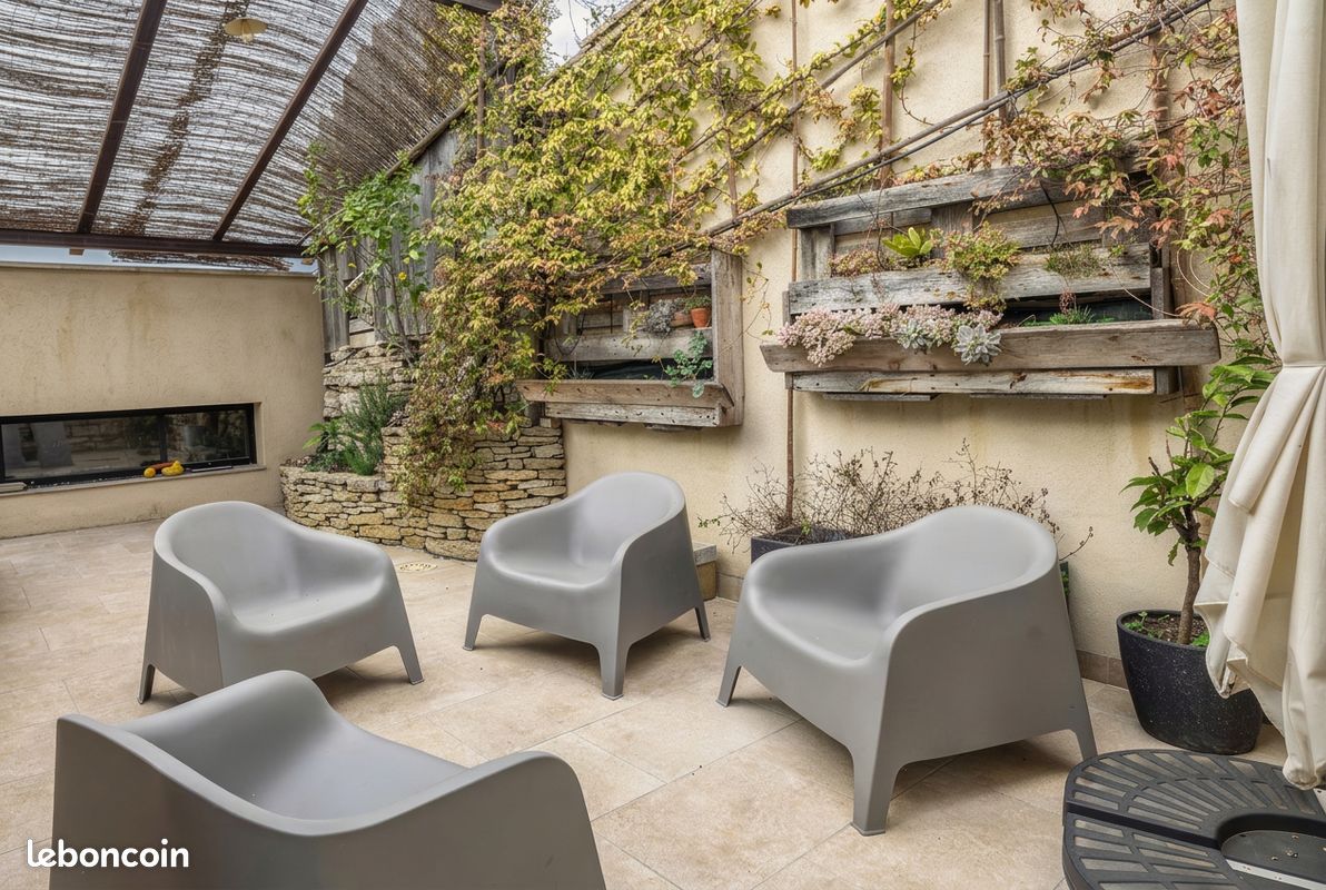 Appartement 3 pièces 145 m² · à Saint-Rémy-de-Provence · 145 m² · 455 000 €