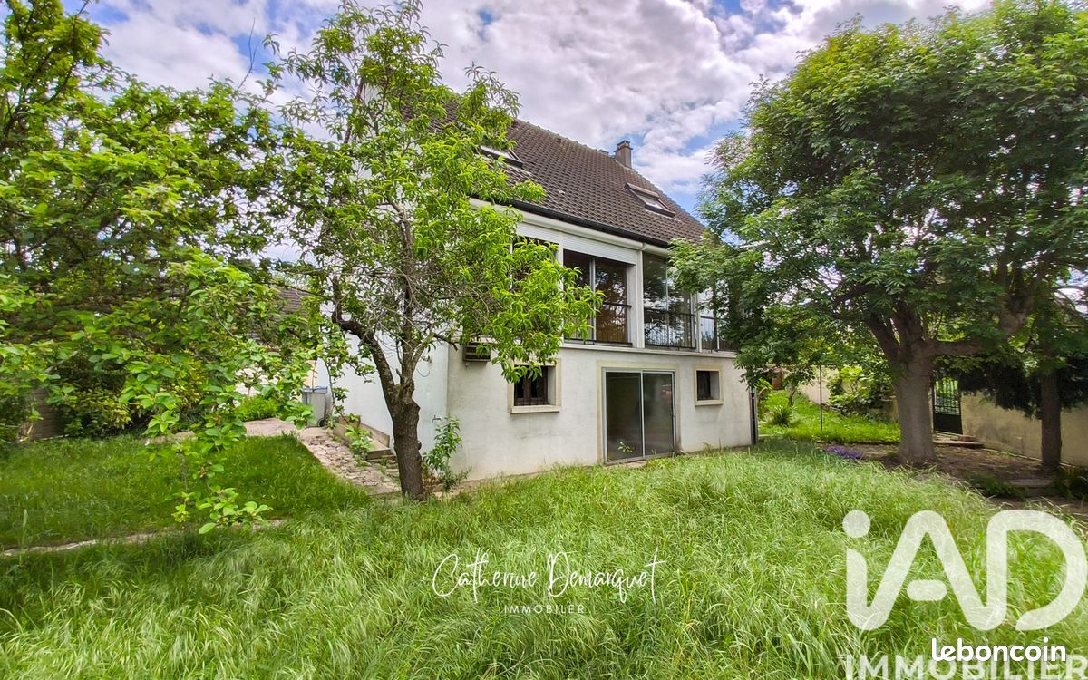 Maison 7 pièces 145 m² · à Magnanville · 145 m² · 313 000 €