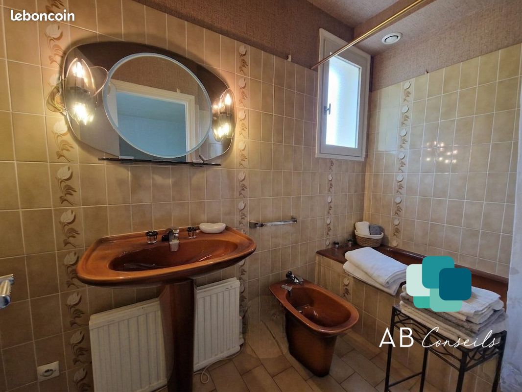 Propriété 6 pièces 208 m² (image 18)