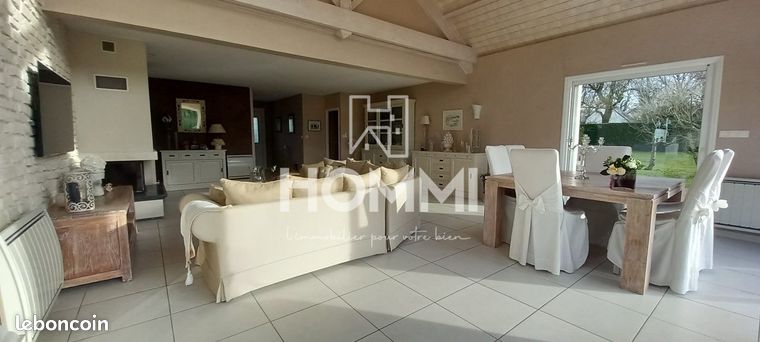 Maison 8 pièces 194 m²