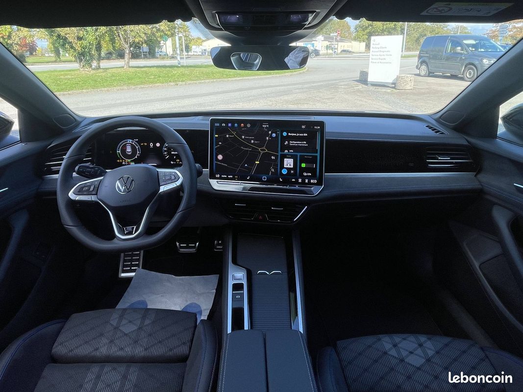 VOLKSWAGEN Passat 1.5 eHybrid 272 DSG6 R-Line (image 26)