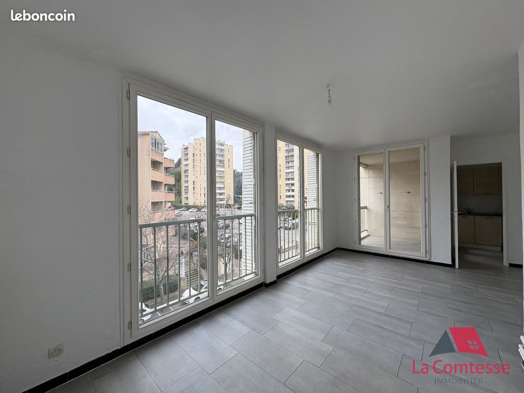 Appartement a louer aubagne - 3 pièce(s) - 63 m2 - Surfyn