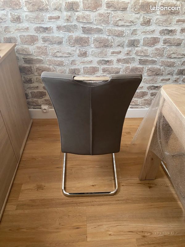 Chaise de table (image 3)