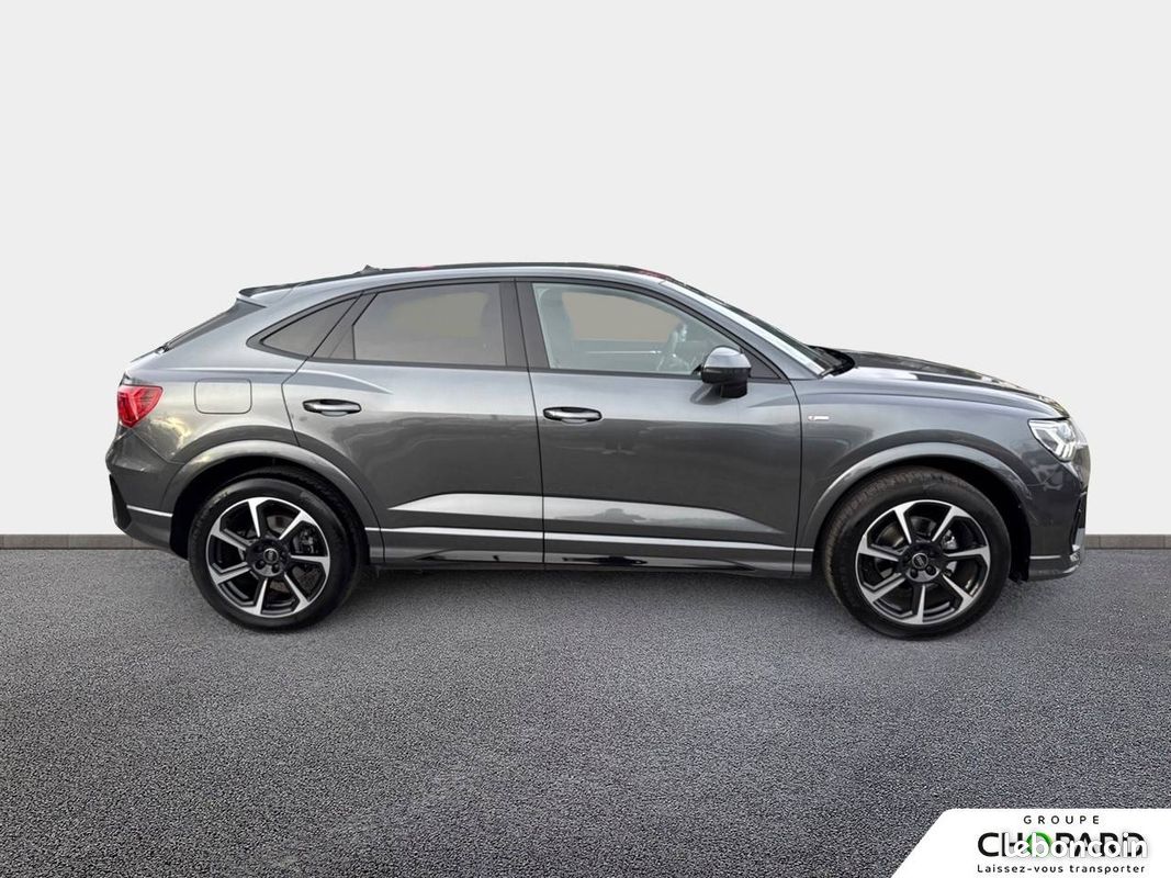 AUDI Q3 Sportback 35 TFSI 150 ch S tronic 7 S line (image 4)