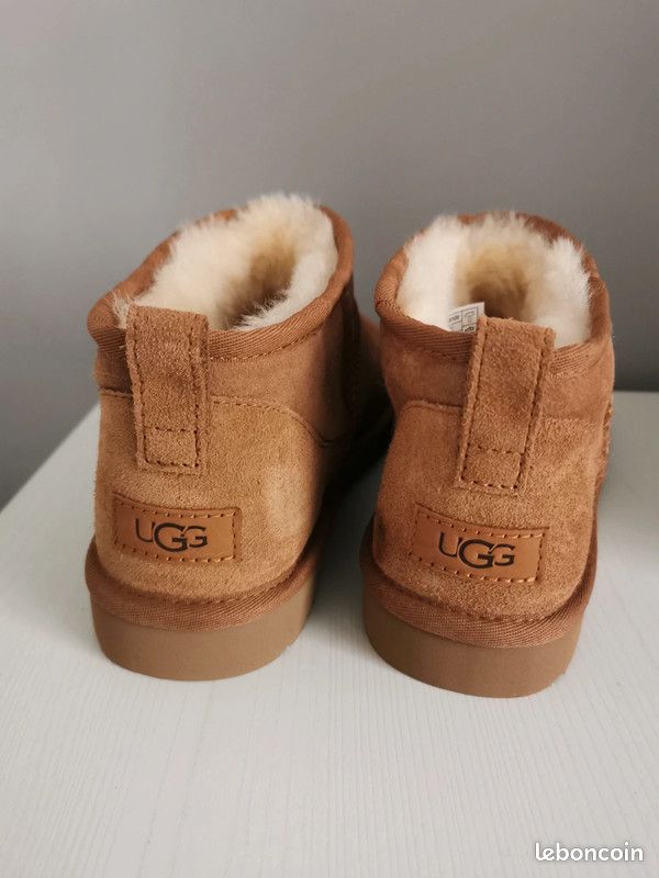 UGG mini Marron taille 38 (image 2)