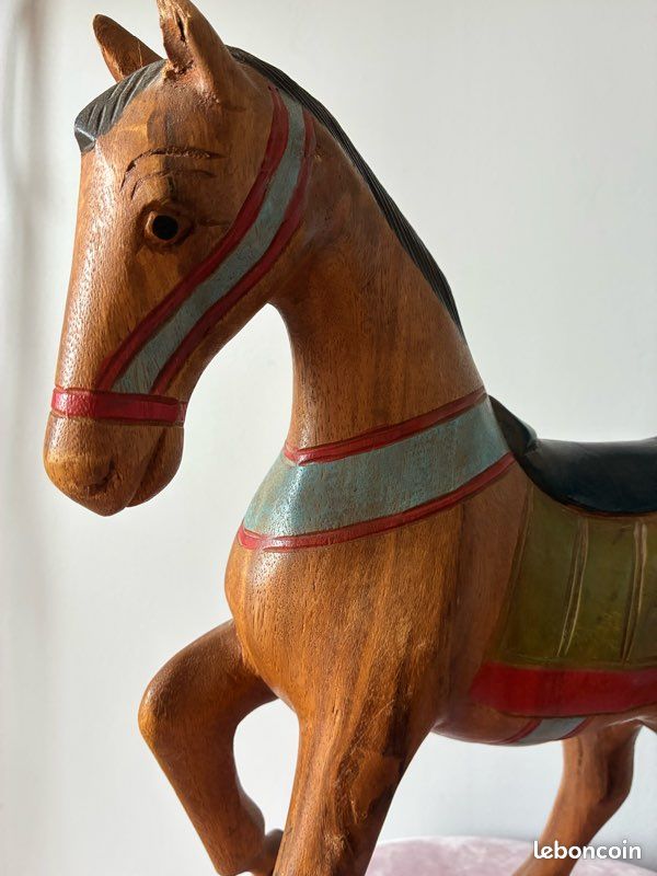 Cheval en bois (image 3)