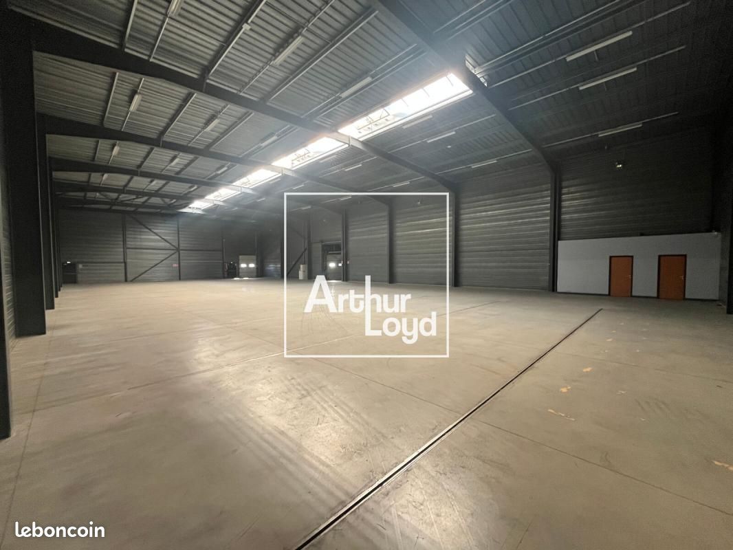 Local industriel 1 022 m² (image 6)