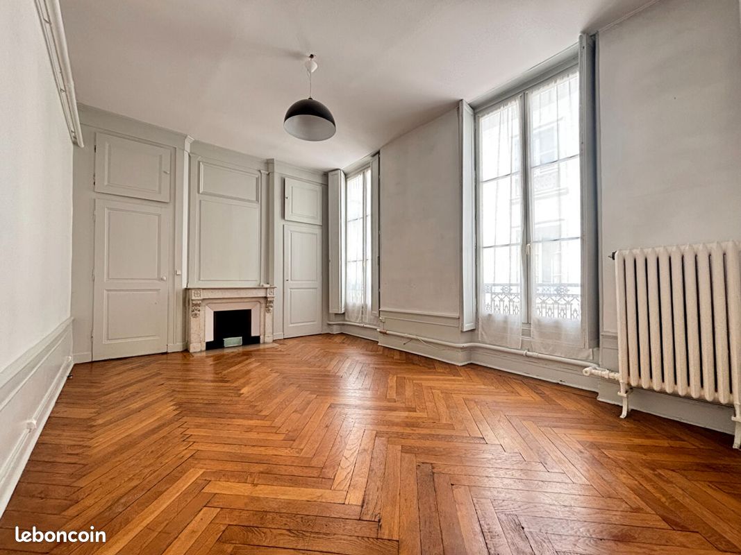 Appartement 2 pièces 50 m² · à Lyon · 50 m² · 799 €