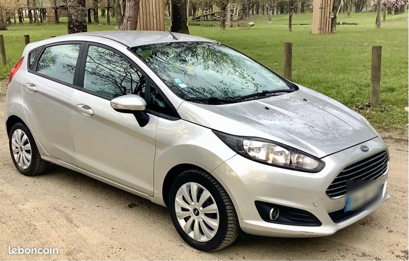 ford-fiesta-1-5-tdci-85-ct-ok-ann-e-2015-voitures