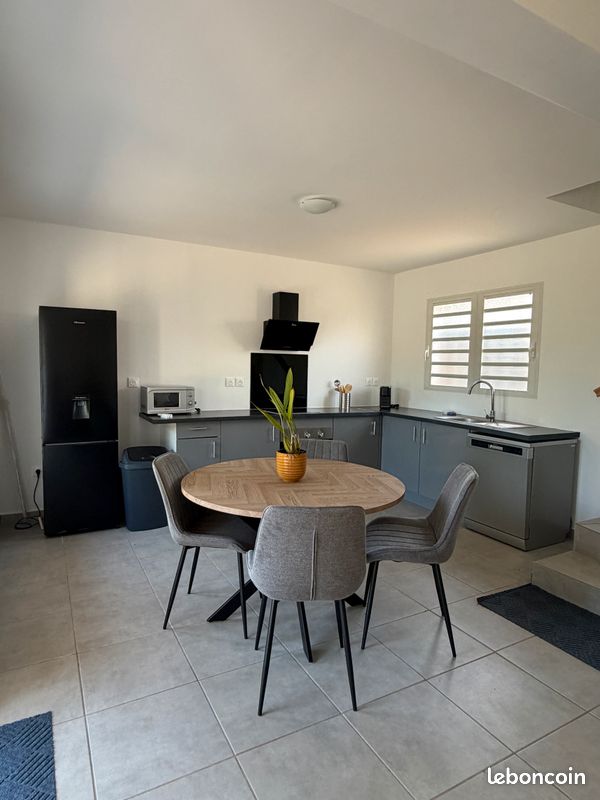 Maison 3 pièces 85 m² · à Saint-Pierre · 85 m² · 1 400 €/mois