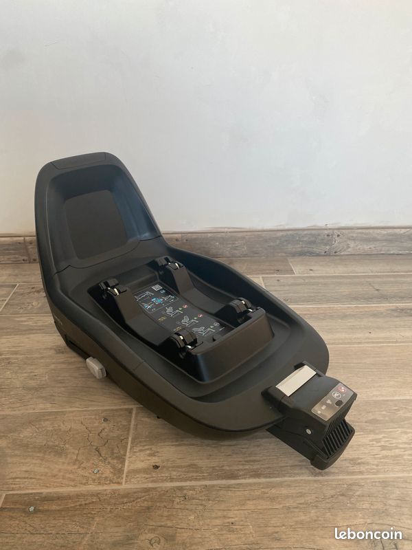 Pack Bebeconfort (pousette,cosy,nacelle, isofix) (image 6)