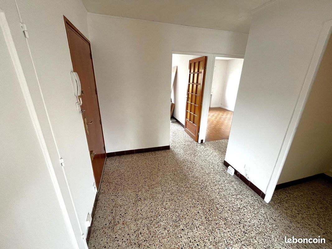 Appartement a louer saint-chamond - 3 pièce(s) - 66 m2 - Surfyn