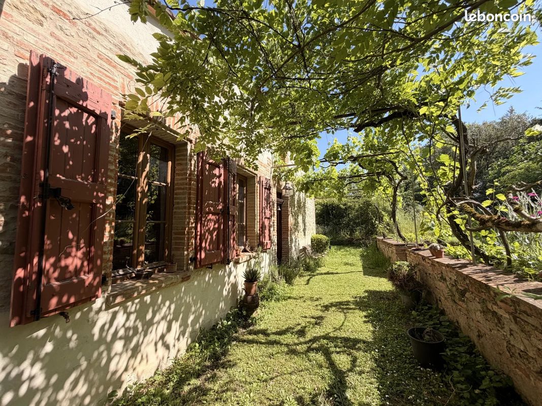 Maison 10 pièces 221 m² · à Caraman · 221 m² · 399 000 €