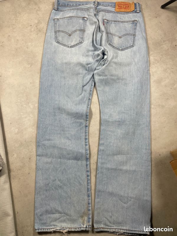 Jeans Levi's Pour Homme - Taille 54 - Bleu - Coupe Droite - État Très Propre