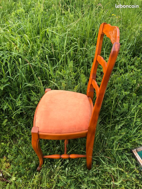 Chaise + Table de nuit en echange (image 2)
