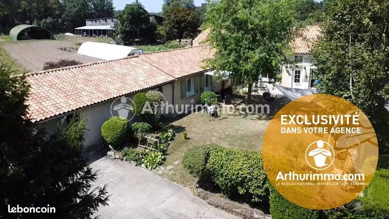 Maison 6 pièces 210 m²