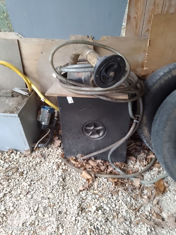 Pompe a eau pour fourgon (image 3)