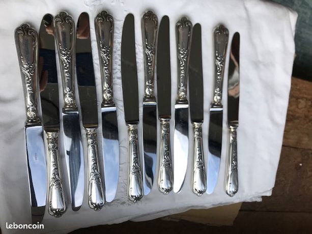 12 Couteaux De Table Manche Métal Argenté Décor Rocaille