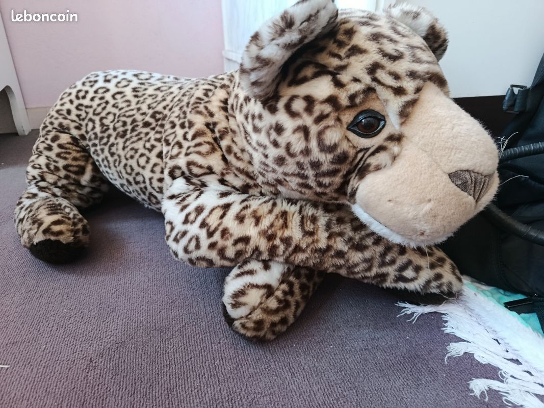 Grosse peluche de panthère (image 4)