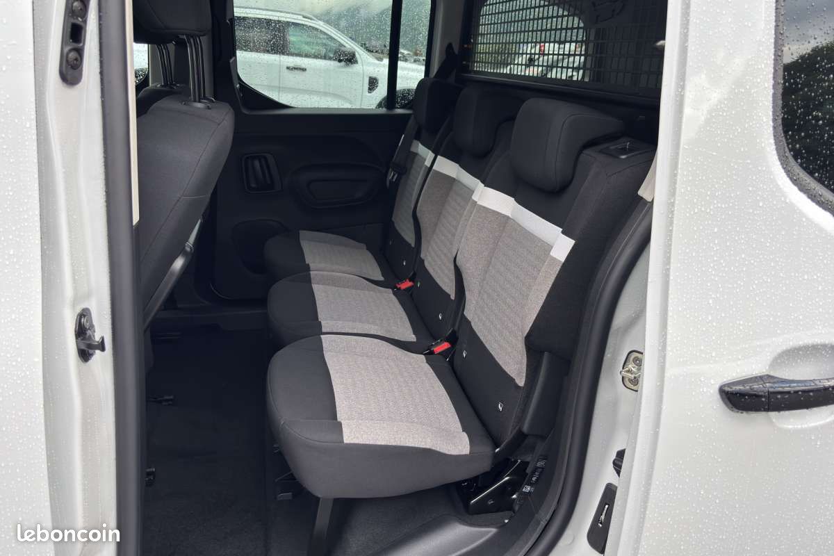 Citroën Berlingo BLUEHDI 130 EAT8 MAX 5PL N1 -13% (image 7)