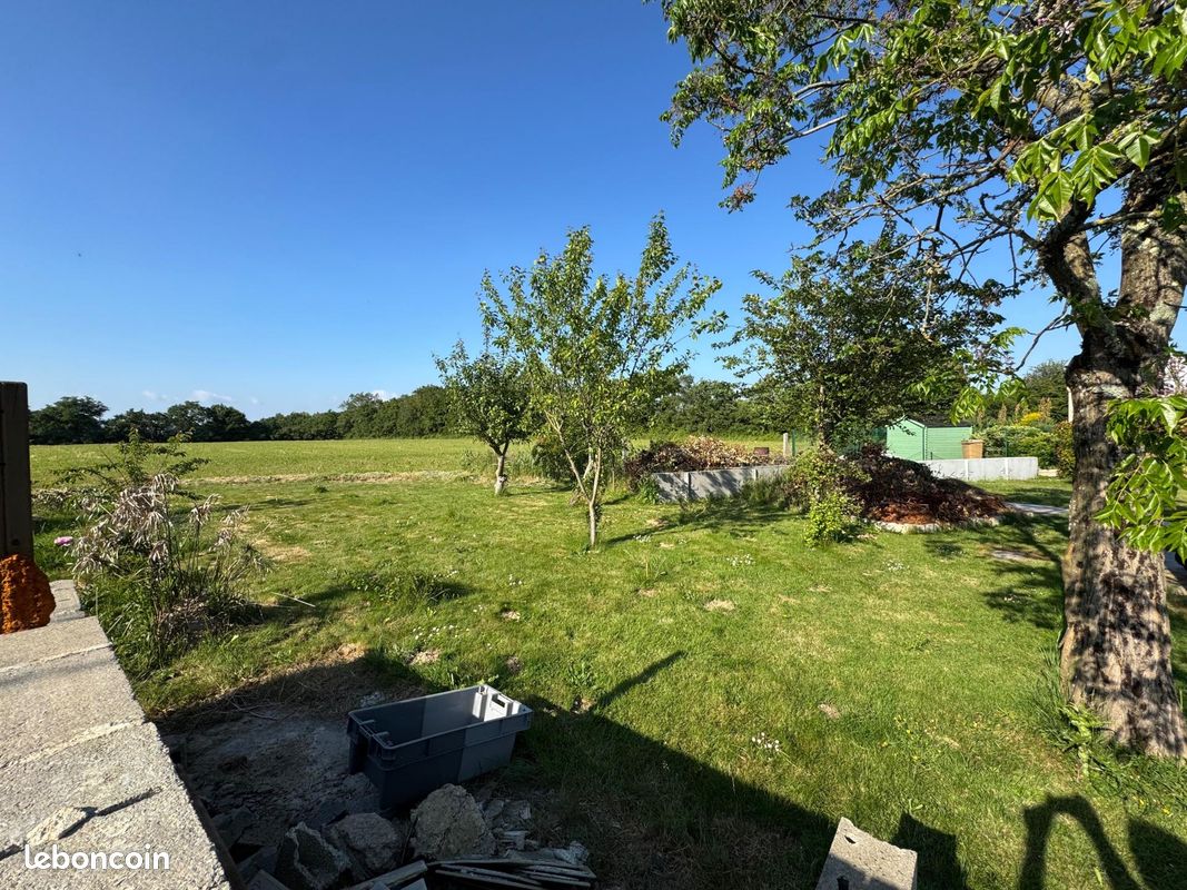 Terrain 682 m² · à Sainte-Foy · 682 m² · 91 000 €