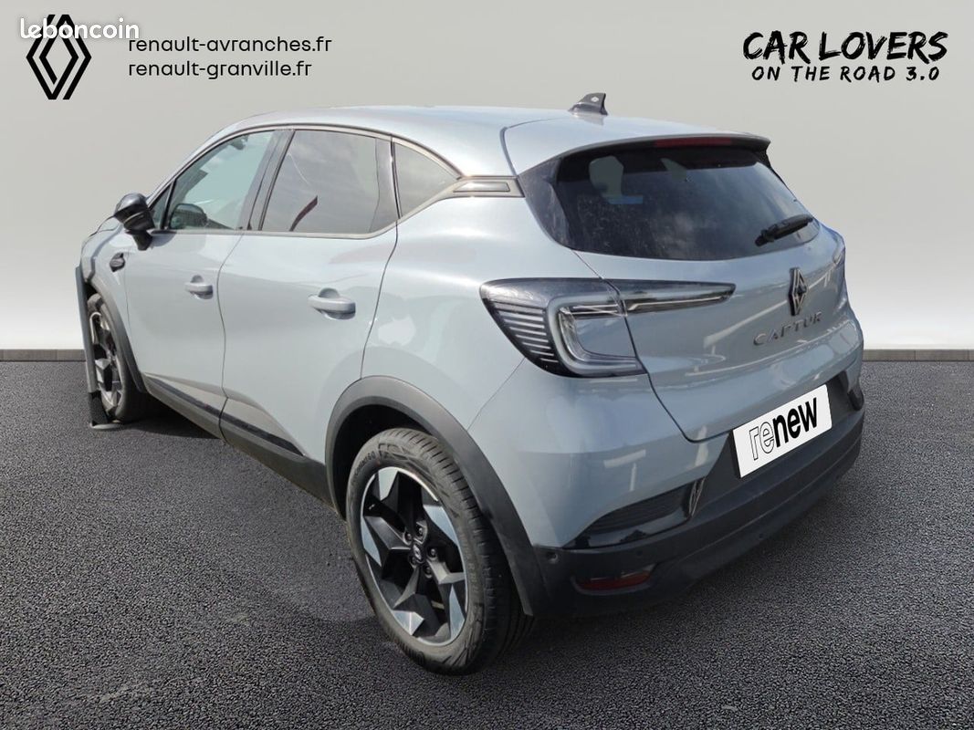 RENAULT Captur TCe 90 ch Techno (image 8)
