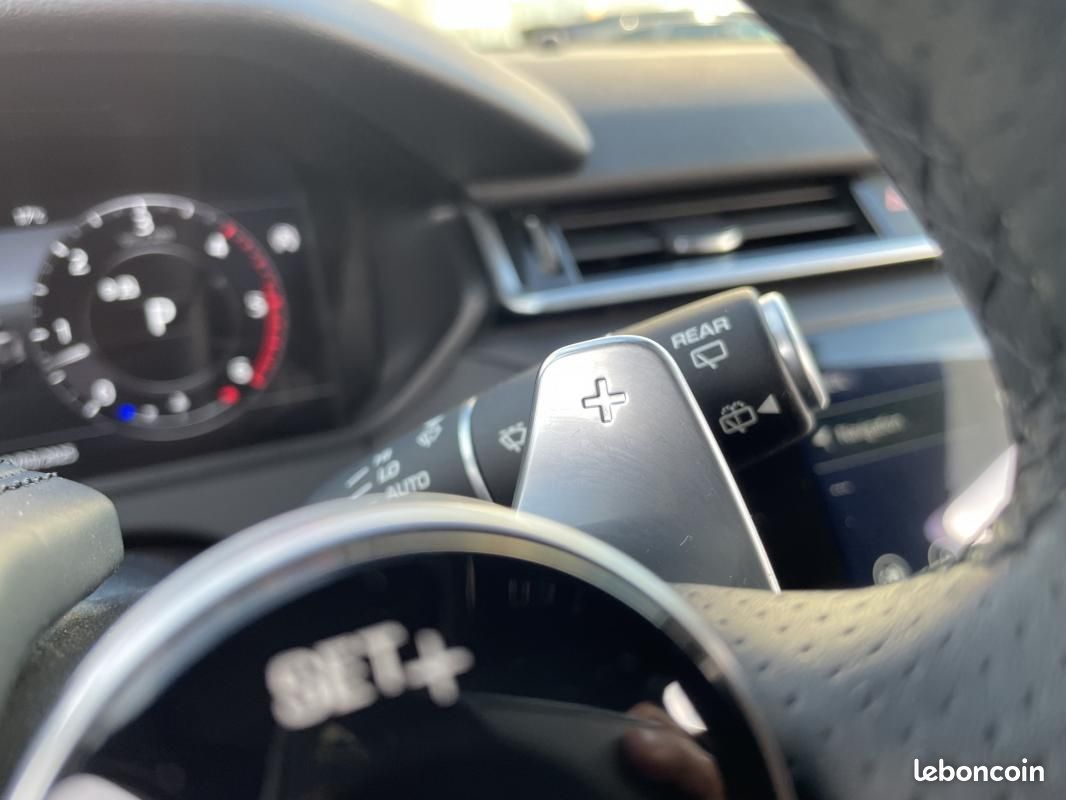 Land Rover Range Rover Velar 3.0 D275 HSE R-DYNAMIC (image 16)
