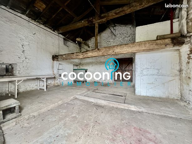 https://img.leboncoin.fr/api/v1/lbcpb1/images/cd/c6/01/cdc601bc8e095a24135c8bf8a30e401f09f200d5.jpg?rule=ad-image
