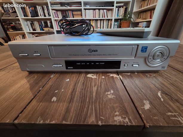BLUESKY XR200 : Magnetoscope A Cassette K7 Vhs / Bluesky Xr-200 EUR 69