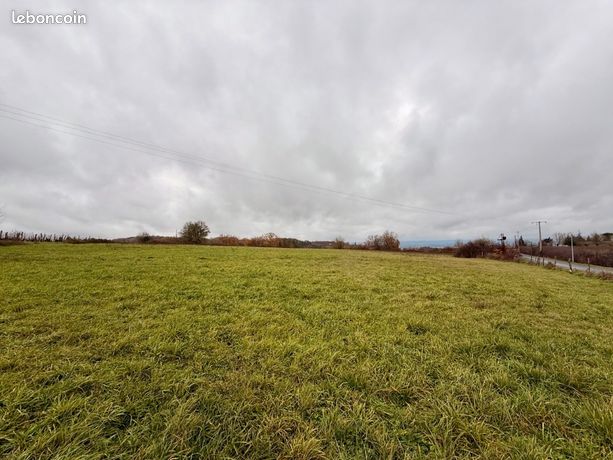Terrain 1 725 m² Colombier